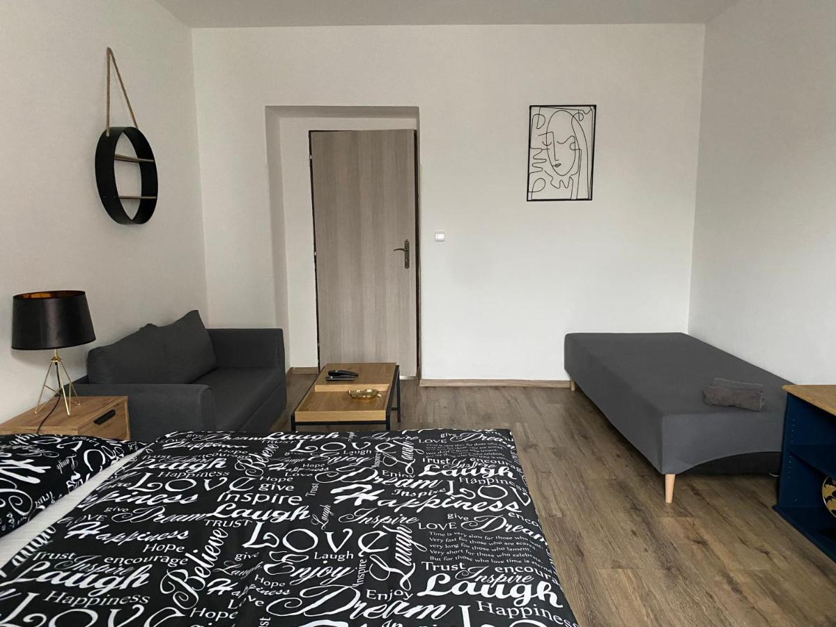 Cerna Ruze - Apartman 4 Plzeň Kültér fotó